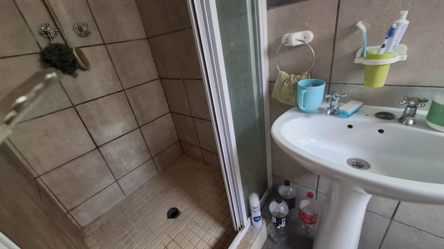 2 Bedroom Property for Sale in Waterval East North West